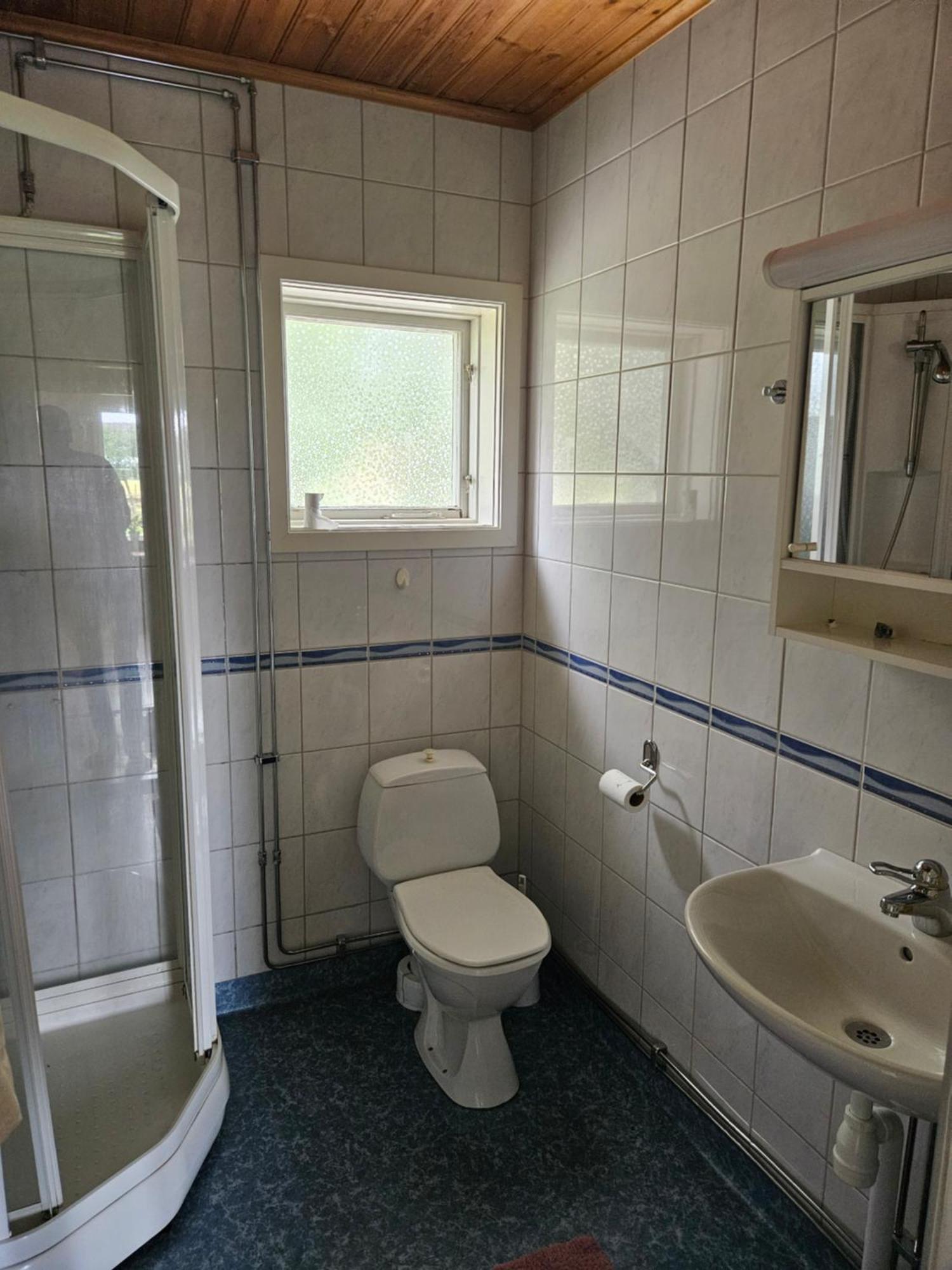 Oernsro Boende Och Staellplatser Skara Ngoại thất bức ảnh